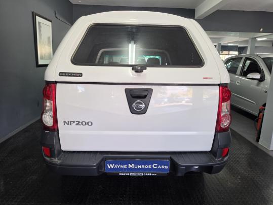 2019 Nissan NP200 1.6 + Safety pack + canopy