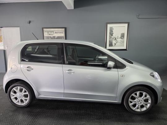 2016 Volkswagen Move Up! 1.0 5-dr